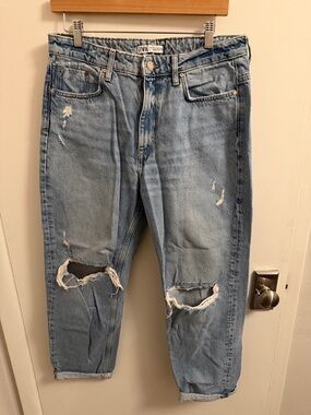 ZARA Light Blue women’s boyfriends Jeans
